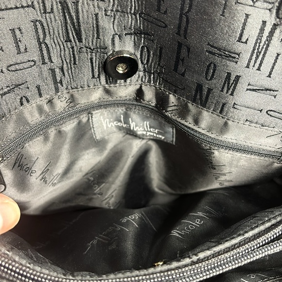 Nicole Miller Black Shoulder Bag - Picture 8 of 13